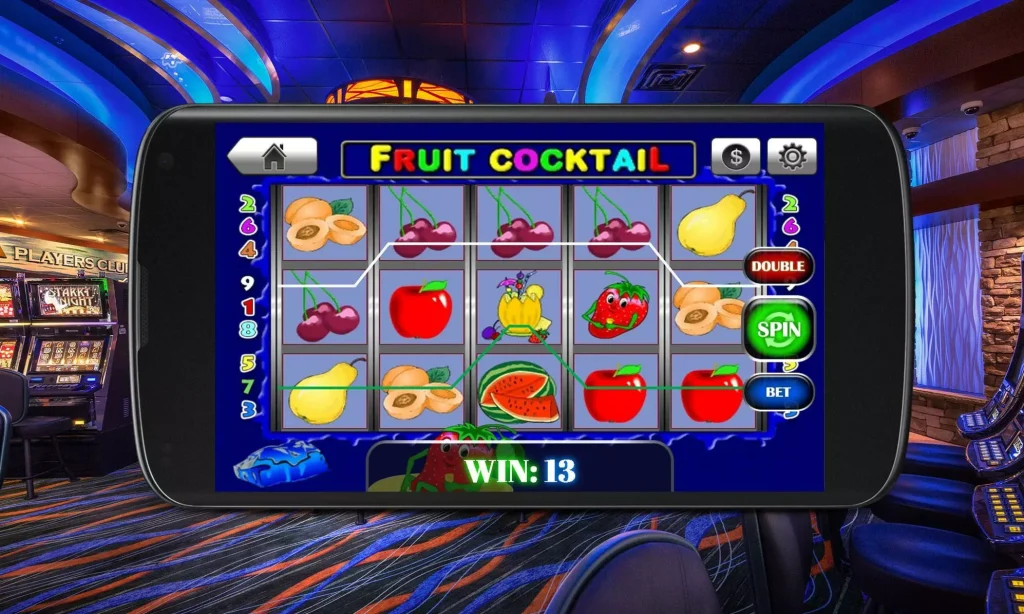 Мобильный слот Клубничка